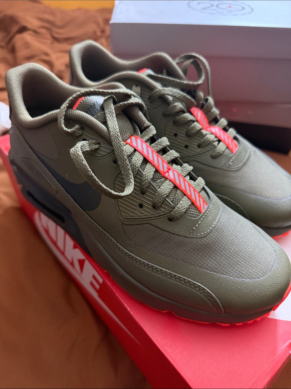 NIKE AIR MAX 90